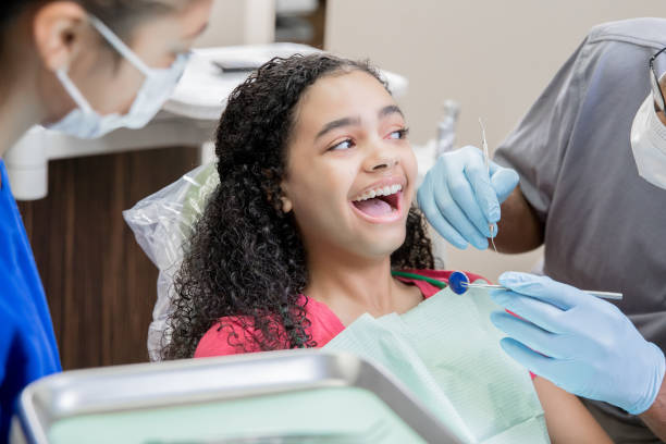 Best Emergency Cosmetic Dentistry (e.g., broken veneers) in Broadview, IL